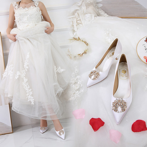 2020年新款迪丽热巴婚鞋女白色婚纱照高跟鞋尖头细跟结婚鞋新娘鞋