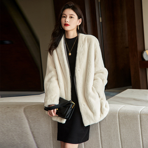 珍珠米白色水貂裘皮外套女中长款v领海宁皮草貂皮大衣女整貂新款