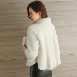 银色机车外套女