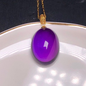 天然巴西紫水晶蛋面吊坠项锁骨链原石精雕椭圆形18k金镶紫色