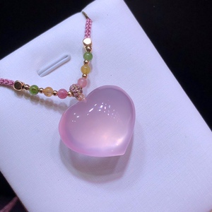 水晶吊坠心形