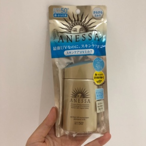 资生堂安耐晒 宝可梦联名款小金瓶防晒脸部身体限量款60ml粉胖丁