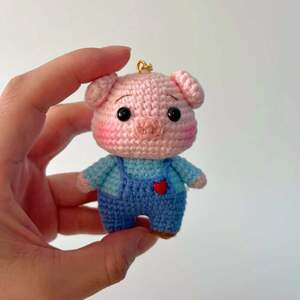 手工毛线编织成品玩偶十二生肖动物小猪钥匙扣车挂包挂宝宝礼品