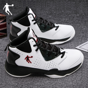 乔丹篮球鞋粉红