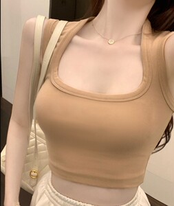 直播衣服女主播 大奶背心 纯欲显胸大方领t恤ins外穿辣妹挂脖吊带