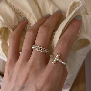 韩国珍珠钻小众设计轻奢高级感戒指复古饰品食指环网红戒指女戒子