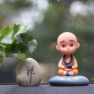 网红一禅小和尚车载汽车装饰车内饰品摇头轿车摆件车创意抖音同款