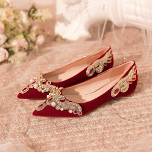 复古刺绣红色婚鞋冬季女秀禾服新娘鞋孕妇可穿平底订婚结婚高级感