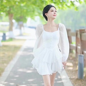 夏夏吓大的2022春季泡泡袖蛋糕裙修身显瘦质感显高气质淑女连衣裙