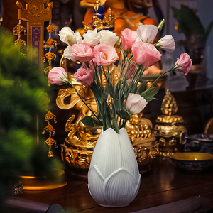 中式家居佛堂客厅台面陶瓷供佛观音净瓶白瓷莲花荷花瓶插花器供瓶