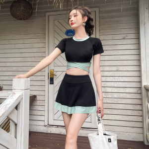 90kiko_zhan淘宝芬狄诗女泳衣粉色猫咪性感裹胸漏腰绑带裙摆分体