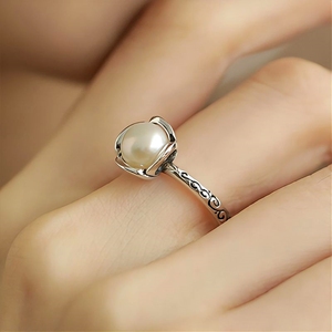 天然淡水珍珠戒指女小众设计感轻奢高端复古做旧s925纯银花朵指环