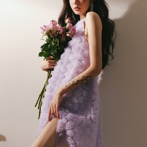 法式小众设计感立体玫瑰挂脖露背燕尾吊带长裙紫色海边度假连衣裙