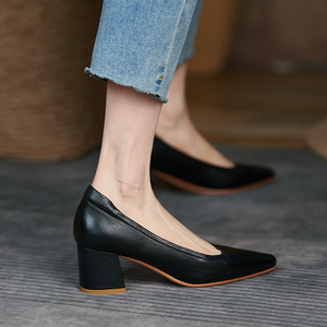 尖头粗跟单鞋女空乘空姐酒店真皮皮鞋银行上班工作鞋中跟羊皮女鞋