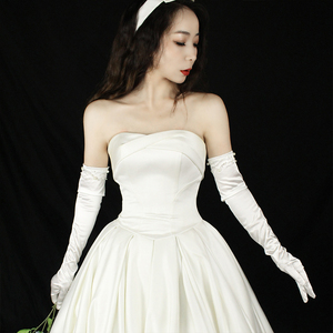 爱情的白缎面珍珠网红长袖超大蝴蝶新娘结婚复古韩式保暖手套