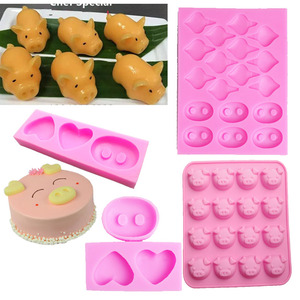 卡通猪蛋糕装饰插片模具diy猪巧克力椰糕燕菜硅胶模具