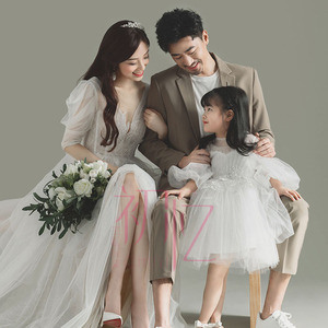 0048人付款淘宝摄影亲子网红款全家福  一家五口拍摄服装道具婚礼头纱