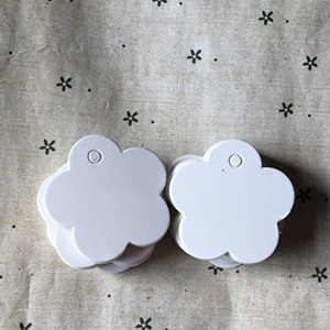 白卡纸梅花小标签 空白纸卡 心情卡片 手工皂吊牌 手工挂件 4cm