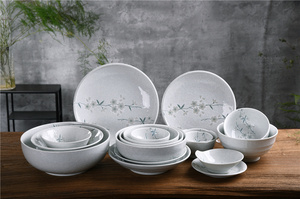 瑕疵日本进口高温釉下彩陶瓷餐具白绘变樱花系列家用饭碗菜盘汤钵