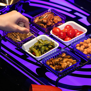 ktv酒吧专用小吃碟干果零食摆台用品创意商用四六九宫格果盘吃架