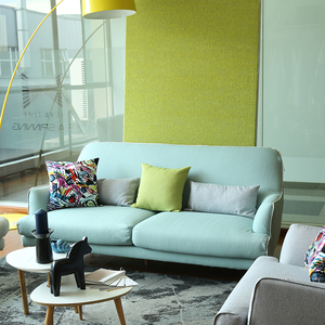 薄荷绿沙发北欧
