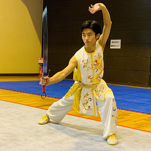 高档武术表演套路南拳竞赛服 专业南拳男绣龙练功服 舞台练武服装