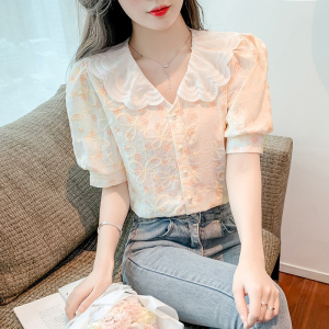 韩国短袖衬衫女夏季新款法式泡泡袖雪纺衫娃娃领刺绣碎花蕾丝衬衣