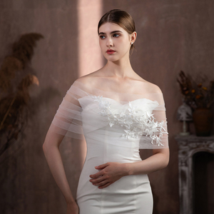 V324新款白色优雅超仙蕾丝花新娘婚纱礼服遮手臂薄纱一字披肩