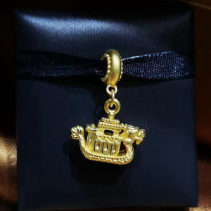 周大福故宫文化珠宝百宝阁系列龙行天下龙船路路通黄金吊坠