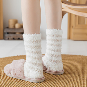 睡觉袜子冬珊瑚绒中筒长筒睡眠袜女保暖毛毛加绒加厚家居毛巾袜