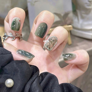 祖母绿美甲持久