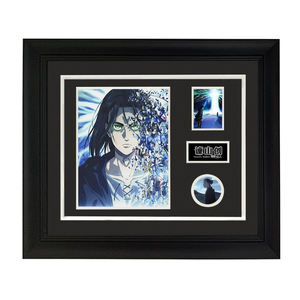 2  谏山创  亲笔签名照片sa证书裱框