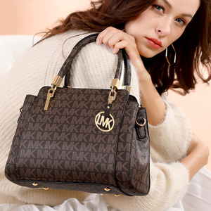 女士名牌包包中年手提包妈妈款真皮女包大气轻奢品牌专柜正品大牌