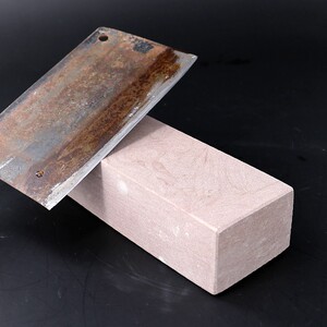 易磨刀3斤重红岩石家用磨刀石天然原石1200目厨房菜刀开刃油石