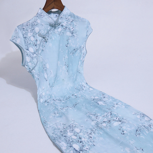 丝绸旗袍短款修身
