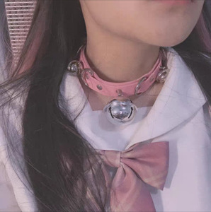 小怪兽可爱金属不锈钢白色粉色pu铃铛项圈猫系女友项圈男m牵引绳