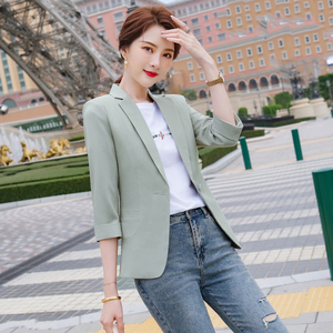 豆绿色小西装外套女2021新款夏季薄韩版短款小个子七分袖中袖西服