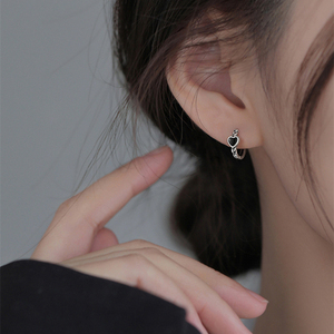 925银黑色爱心耳圈女2022年新款潮小众设计耳环夏季耳饰