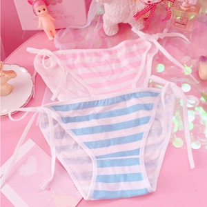 蓝白条纹内裤伪娘