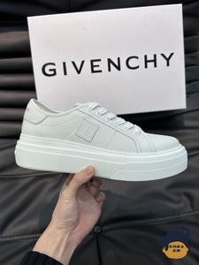 Givenchy/纪梵希 男女同款休闲运动板鞋4G字母贴标厚底板鞋小白鞋
