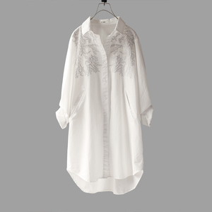 原创新款白色衬衫女中长款长袖百搭休闲欧范刺绣树枝棉衬衣打底衫