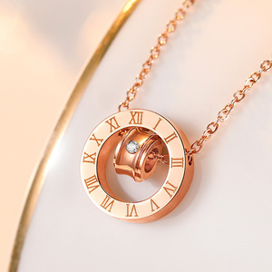 罗马数字项链双环转运珠圆圈的女钛钢不掉色2021年新款吊坠锁骨链