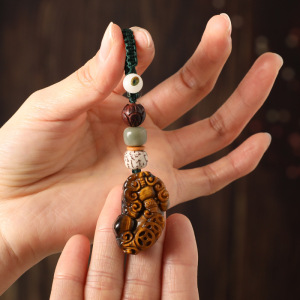 木貔貅钥匙挂件