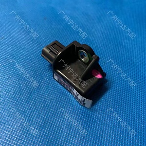 本田碰撞传感器