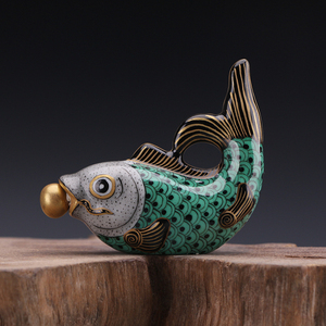 清乾隆年制珐琅彩描金年年有鱼鼻烟壶景德镇古董瓷器文玩把玩收藏