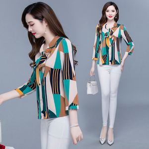 时尚印花小衫女夏季2022新款韩版宽松减龄轻熟风小个子上衣衬衫潮