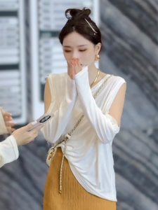 韩版防晒罩衫圆领镂空露肩长袖T恤夏季时尚宽松设计感白色上衣女
