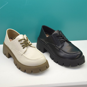 佰纳复古乐福鞋女秋季2022年新款粗跟单鞋白色英伦风小皮鞋厚底鞋