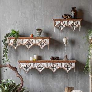 墙面装饰隔板造型