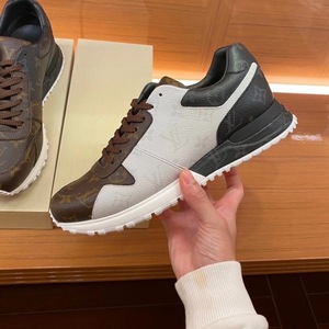 新款louis vuitton路易威登lv男士拼色系带休闲运动鞋1a3n7w潮鞋